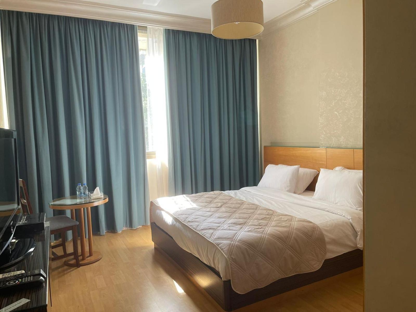 Appartamento Lahoya Beirut Esterno foto