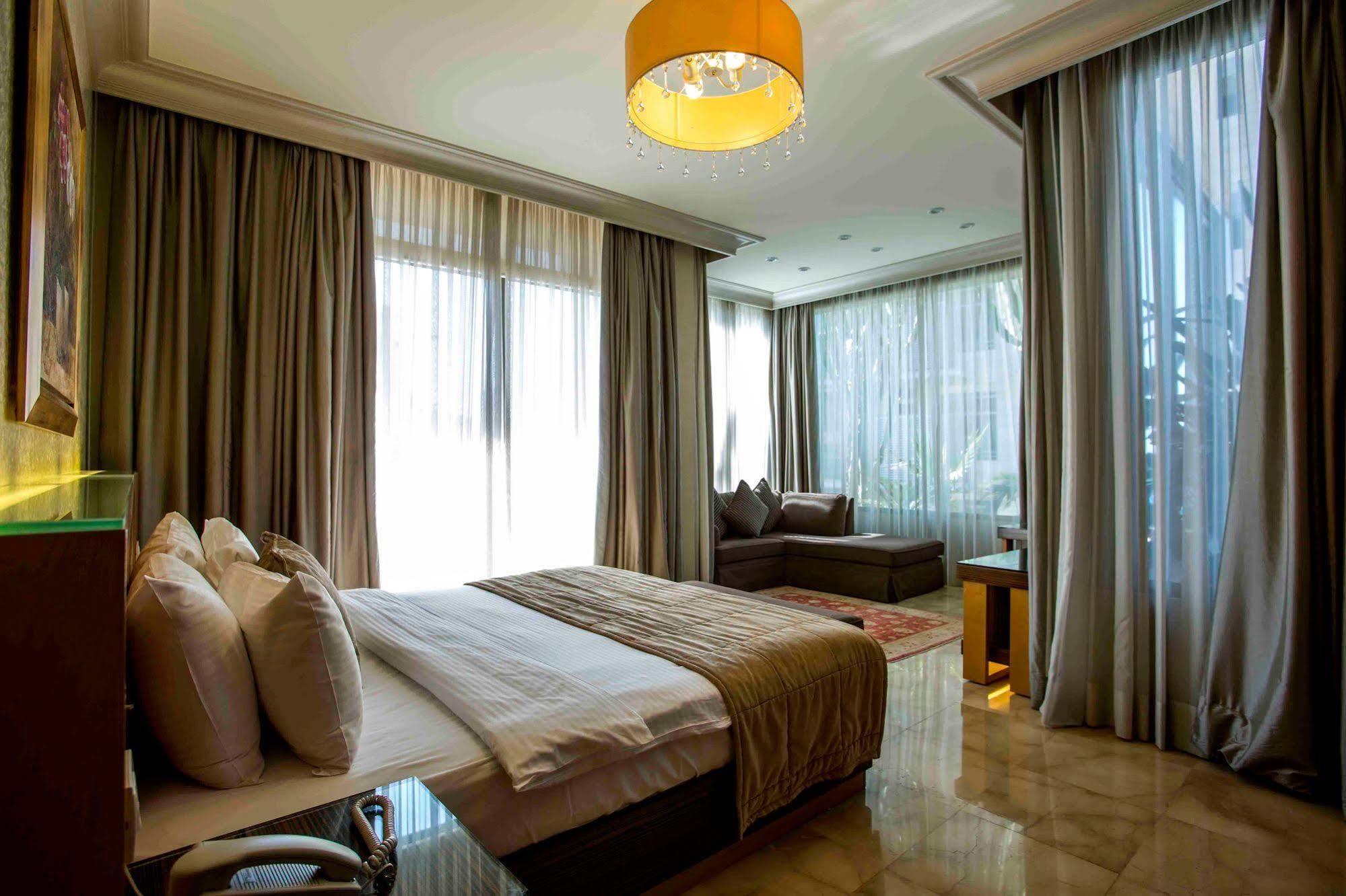 Appartamento Lahoya Beirut Esterno foto