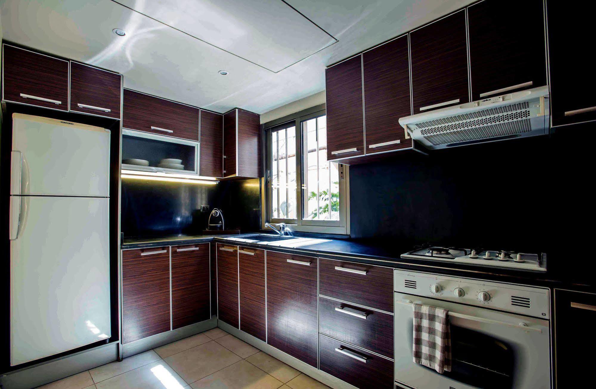 Appartamento Lahoya Beirut Esterno foto