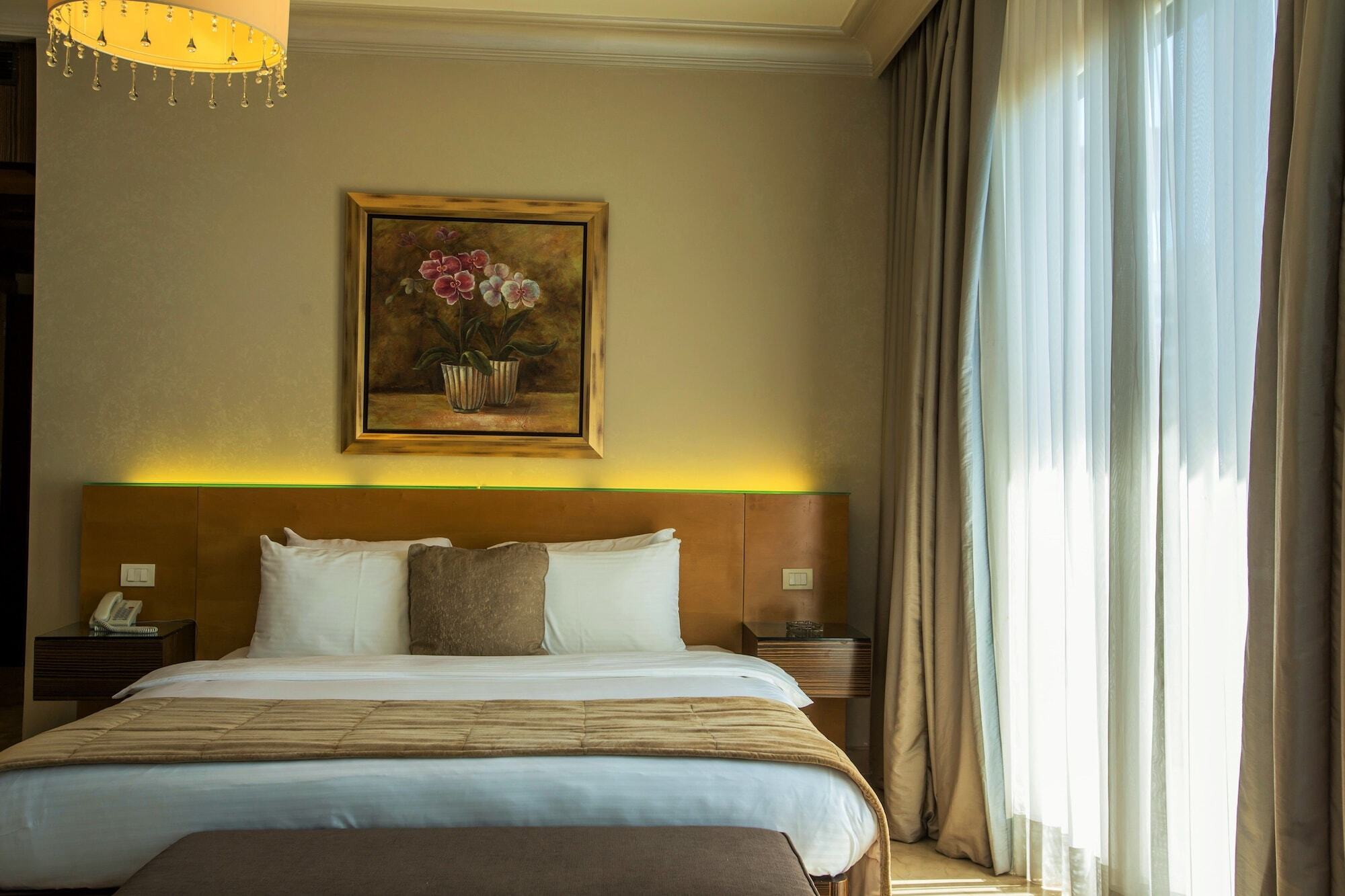 Appartamento Lahoya Beirut Esterno foto